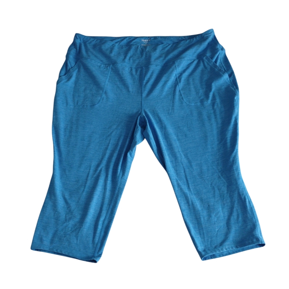 Torrid Active 4X Blue Stretch Capris